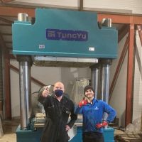 New 1000 Tonne press